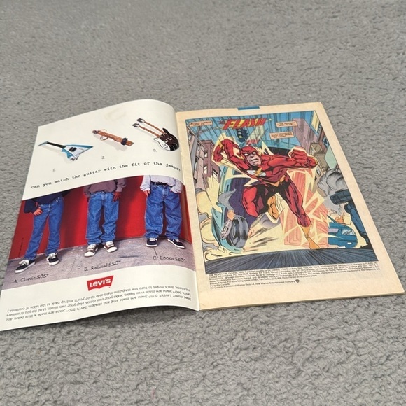 DC Comics Oct 1995 Speed Kills The Flash #106 Comic Book - Picture 4 of 7